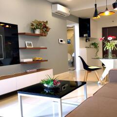 Апартаменты SUNNY TROPICAL Serviced Apartments в номере