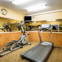 Отель Quality Inn and Suites North/Polaris США, Колумбус - отзывы, цены и фото номеров - забронировать отель Quality Inn and Suites North/Polaris онлайн фитнесс-зал фото 4