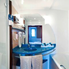 Отель Novotel Suites Hannover ванная