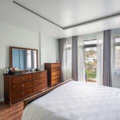 Отель Hong Mon Villa Далат сейф в номере