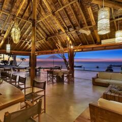 Отель Tides Reach Resort Фиджи, Остров Тавеуни - отзывы, цены и фото номеров - забронировать отель Tides Reach Resort онлайн гостиничный бар