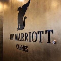 Отель JW Marriott Cannes фитнесс-зал фото 3