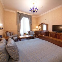 Отель Grand Hotel London Болгария, Варна - 1 отзыв об отеле, цены и фото номеров - забронировать отель Grand Hotel London онлайн удобства в номере фото 2