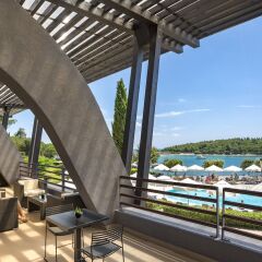 Отель All Suites Island Hotel Istra Хорватия, Ровинь - отзывы, цены и фото номеров - забронировать отель All Suites Island Hotel Istra онлайн балкон фото 2