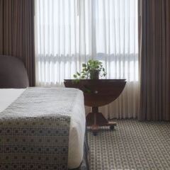 Отель The Blackwell Inn and Pfahl Conference Center США, Колумбус - отзывы, цены и фото номеров - забронировать отель The Blackwell Inn and Pfahl Conference Center онлайн удобства в номере фото 2