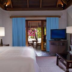 Отель Sheraton Maldives Full Moon Resort & Spa Мальдивы, Северный атолл Мале - отзывы, цены и фото номеров - забронировать отель Sheraton Maldives Full Moon Resort & Spa онлайн комната для гостей фото 2