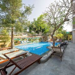 Отель Bonsai Homestay Хойан бассейн фото 3
