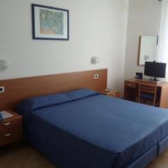 Hotel La Toscana Ареццо сейф в номере