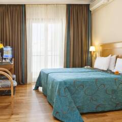 Plaka Hotel комната для гостей