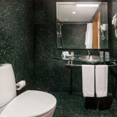 Neat Hotel Avenida ванная
