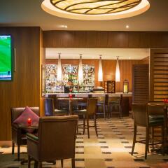 Отель Sofitel Dubai Jumeirah Beach гостиничный бар
