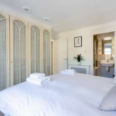 Отель 2 Bedroom House in Maida Vale With Balcony комната для гостей фото 5
