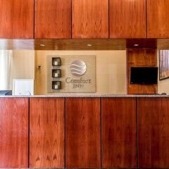 Отель Comfort Inn At LaGuardia Airport США, Нью-Йорк - отзывы, цены и фото номеров - забронировать отель Comfort Inn At LaGuardia Airport онлайн интерьер отеля фото 2