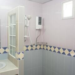 Отель Zen Rooms Mahajak Residence Бангкок ванная фото 2