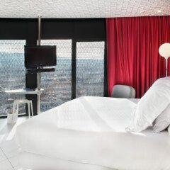 Отель Barcelo Raval Барселона сейф в номере