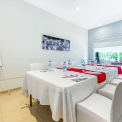Отель Comfort Inn Puerto Vallarta Пуэрто-Вальярта помещение для мероприятий фото 2