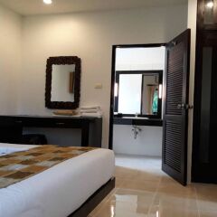 Отель Praewa Villas Naiyang Phuket удобства в номере