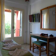 Отель Logas Beach Studios Греция, Корфу - отзывы, цены и фото номеров - забронировать отель Logas Beach Studios онлайн комната для гостей