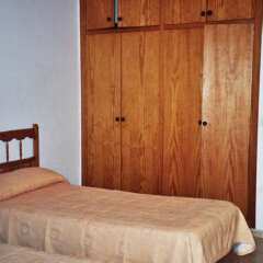 Отель Apartamentos Turísticos Es Daus комната для гостей
