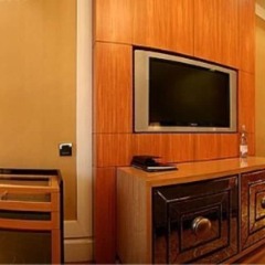 Wanda Vista Beijing Hotel сейф в номере