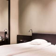 Отель Comfort Hotel Stockholm Швеция, Стокгольм - 6 отзывов об отеле, цены и фото номеров - забронировать отель Comfort Hotel Stockholm онлайн сейф в номере