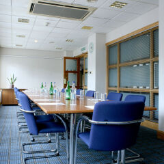 Отель Holiday Inn Edinburgh City West Эдинбург помещение для мероприятий