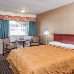 Отель Super 8 Calgary Village Канада, Калгари - отзывы, цены и фото номеров - забронировать отель Super 8 Calgary Village онлайн комната для гостей