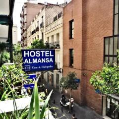 Hostel Almansa парковка