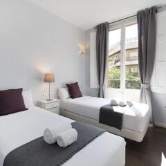 Отель Apartamentos Barcelona Nextdoor Барселона