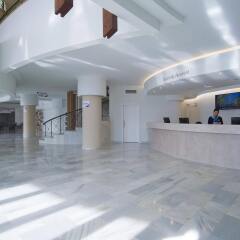 Hotel El Puerto by Pierre & Vacances интерьер отеля