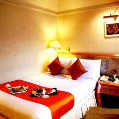 Отель Sawasdee Langsuan Inn Бангкок комната для гостей