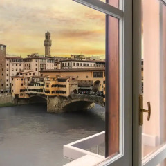 Отель GHLP Suite Ponte Vecchio балкон