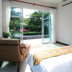 Отель Ananta Thai Pool Villas Resort Phuket комната для гостей фото 10