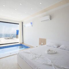 Villa Mutlu by Akdenizvillam Турция, Патара - отзывы, цены и фото номеров - забронировать отель Villa Mutlu by Akdenizvillam онлайн бассейн фото 2