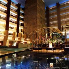 Отель The Strings By Intercontinental Tokyo Токио бассейн