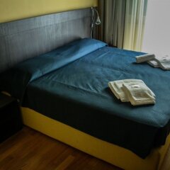 Hotel Residence Garni Порденоне сейф в номере