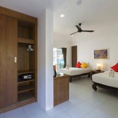 Отель Bay View Resort - Phi Phi Island сейф в номере