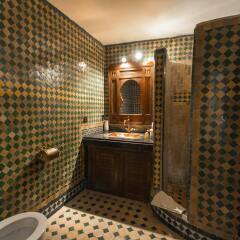 Отель Riad dar Chrifa Марокко, Фес - отзывы, цены и фото номеров - забронировать отель Riad dar Chrifa онлайн ванная