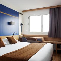 Отель Median Paris Congrès комната для гостей фото 2