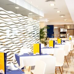 Отель Globales Gardenia Испания, Фуэнхирола - 1 отзыв об отеле, цены и фото номеров - забронировать отель Globales Gardenia онлайн питание фото 2