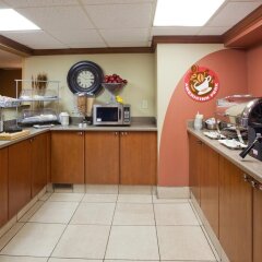 Americinn Hotel & Suites Bloomington West Блумингтон питание