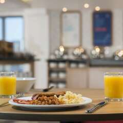 Отель Holiday Inn Express Exeter - City Centre питание фото 2