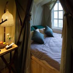 Отель Yolo Camping House Далат комната для гостей