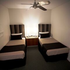 Comfort Inn & Suites Northgate Airport in Brisbane, Australia from 136$, photos, reviews - zenhotels.com guestroom