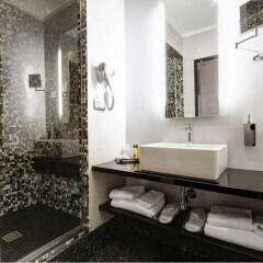 Hotel Dharma ванная