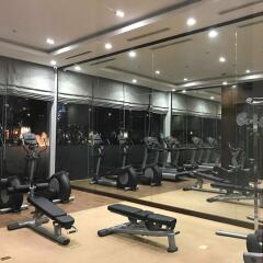 Апартаменты Vinhomes Central Park - Luxury Apartment фитнесс-зал