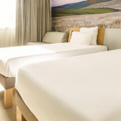 Отель Novotel Sevilla Marques de Nervión комната для гостей фото 5
