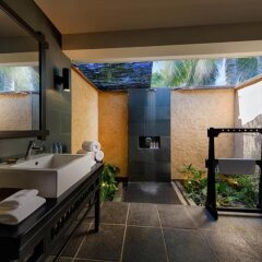 Отель Anantara Mui Ne Resort Вьетнам, Фантхьет - 8 отзывов об отеле, цены и фото номеров - забронировать отель Anantara Mui Ne Resort онлайн ванная фото 2