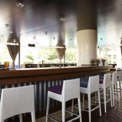 Отель Bohemia Suites & Spa - Adults only гостиничный бар