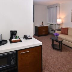 Отель Best Western Royal Palace Inn & Suites США, Лос-Анджелес - отзывы, цены и фото номеров - забронировать отель Best Western Royal Palace Inn & Suites онлайн в номере